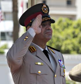 Abdel Fattah al-Sisi, obecny prezydent Egiptu. Tu jeszcze jako minister obrony w kwietniu 2013 r.