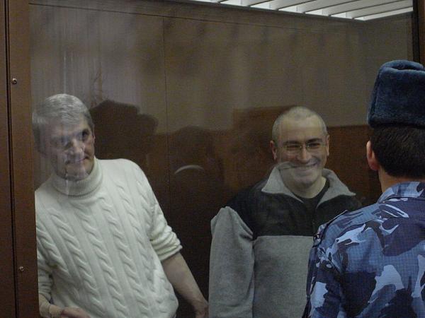 Projekcja filmu Cyrila Tuschiego „Khodorkovsky” wisiała na włosku, bowiem chwilę wcześniej do biura niemieckiego koproducenta ktoś się włamał...