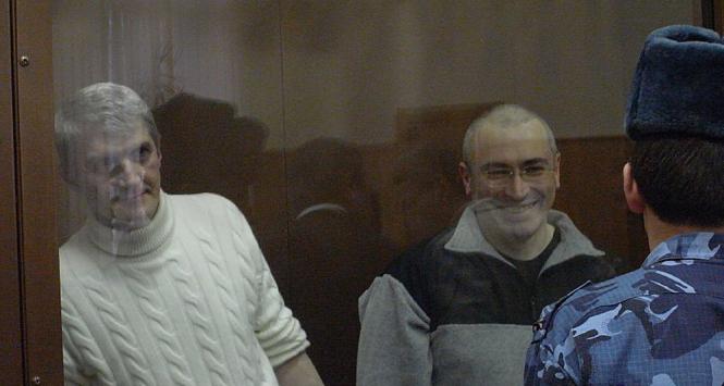 Projekcja filmu Cyrila Tuschiego „Khodorkovsky” wisiała na włosku, bowiem chwilę wcześniej do biura niemieckiego koproducenta ktoś się włamał...