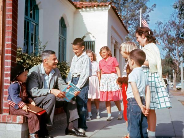 Theodor Seuss Geisel, słynny amerykański autor książek dla dzieci, 1957 r.