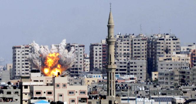 Bombardowane przez Izrael miasto Gaza, 12 października 2023 r.