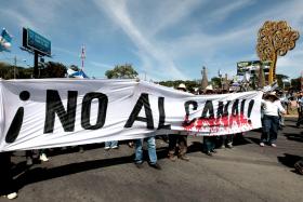 Plany wybudowania kanału wywołują zrozumiałe protesty mieszkańców niepokojących się o swoje domy i swoją przyszłość.