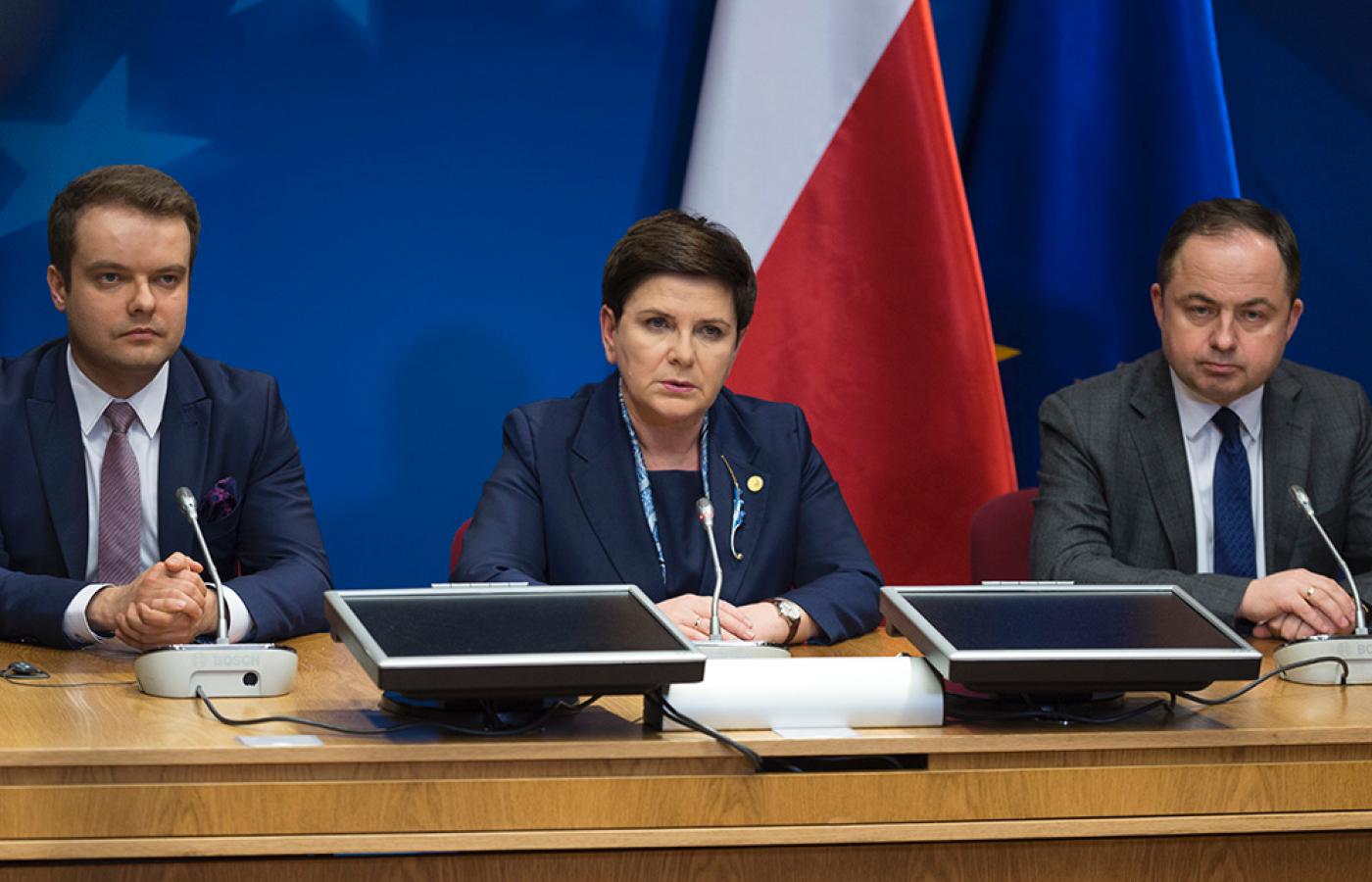 Konferencja premier Szydło i wiceministra Szymańskiego po wyborze Donalda Tuska na kolejną kadencję na stanowisko szefa Rady Europejskiej.