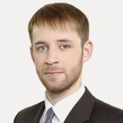 Dominik Sipiński, Polityka Insight