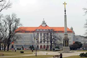 Elegancka siedziba kurii w Legnicy.