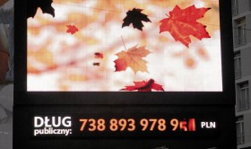 Nowa atrakcja centrum Warszawy - licznik długu