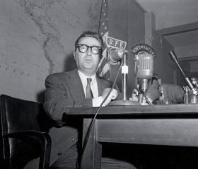 Zbiegły na Zachód płk UB Józef Światło odegrał dużą rolę w nagłaśnianiu zbrodni komunistycznego reżimu.