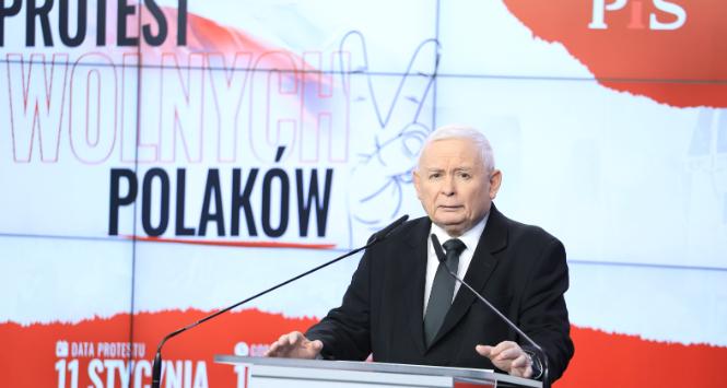 Konferencja prasowa Jarosława Kaczyńskiego, podczas której obraził dziennikarzy, przerwał odpowiadanie na pytania i wyszedł. 3 stycznia 2024 r.