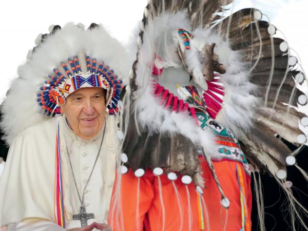 Papież prosił o przebaczenie za to, że wielu chrześcijan wspierało „kolonialną mentalność mocarstw, uciskających rdzenne narody”.
