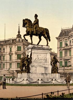 Nieistniejący dziś pomnik cesarza Wilhelma I Hohenzollerna. Pocztówka z lat 1890-1900.