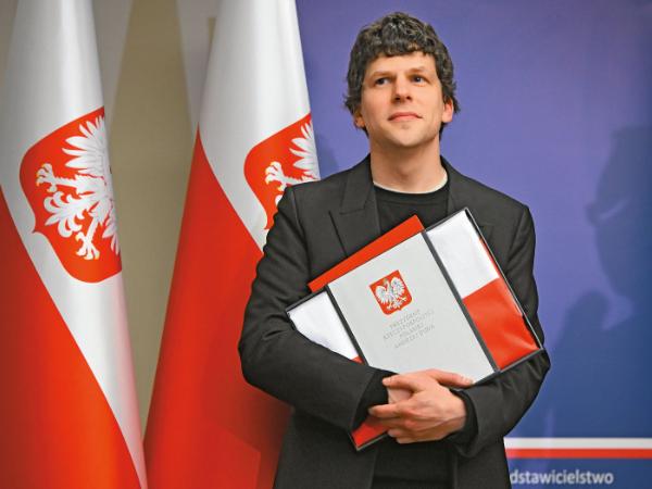 Jesse Eisenberg, aktor i reżyser, obywatel RP od 2025 r.
