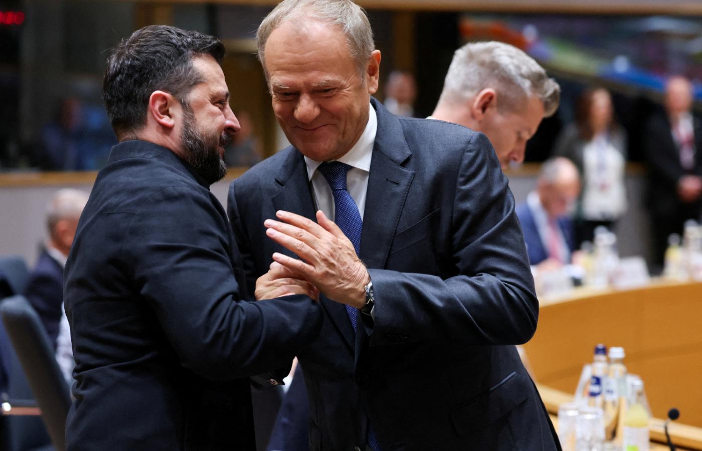 Prezydent Ukrainy Wołodymyr Zełenski i premier Polski Donald Tusk podczas unijnego szczytu. 16 października 2026 r. 