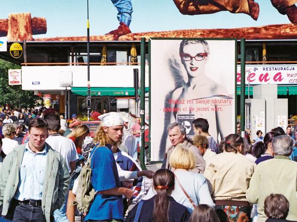 Reklamy w centrum Warszawy, 1997 r.