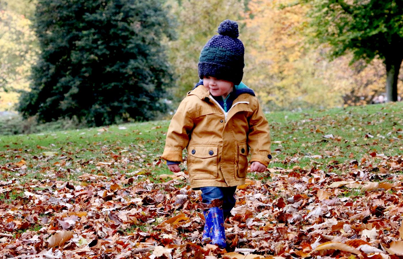 Dzieci warto jesienią uodporniać – poza obowiązkowym kalendarzem – przeciwko meningokokom i rotawirusom.