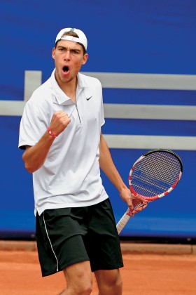 Jerzy Janowicz jest szczęściarzem, bo dzięki znajomościom udało mu się pozyskać sponsora.