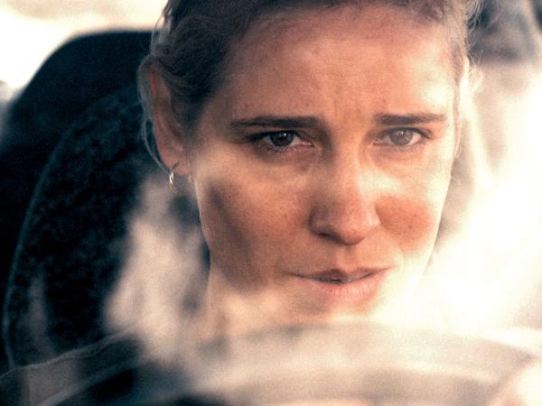 Angeliki Papoulia w portrecie greckiego społeczeństwa