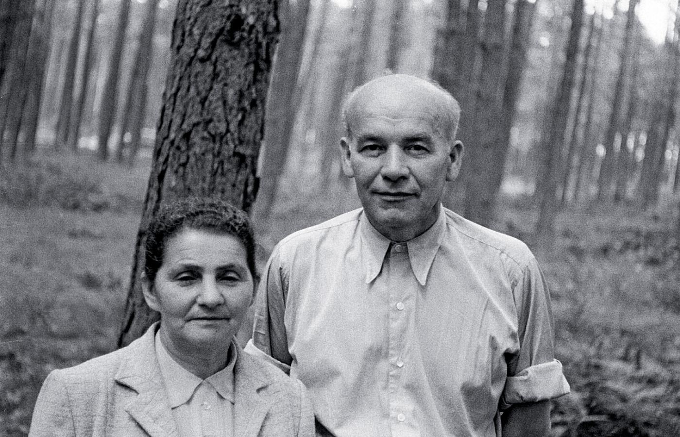 Wiesław z żoną Zofią w Ciechocinku po zwolnieniu z więzienia