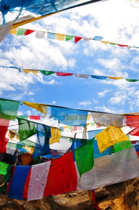 Sacrum w Tybecie widoczne jest na każdym kroku.