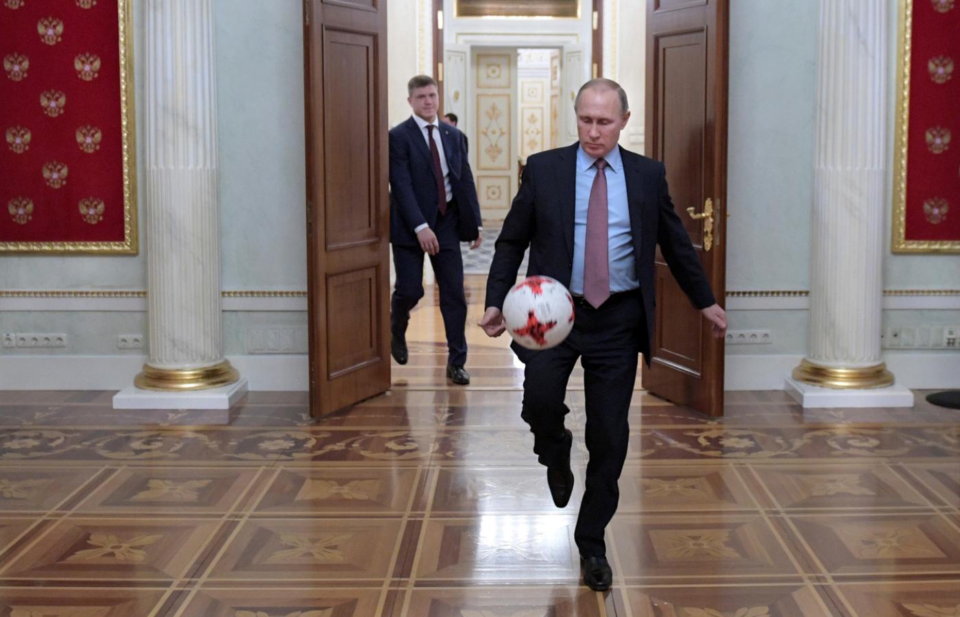 Putin to jednoosobowa reprezentacja Rosji: w polityce, ale i w sporcie.