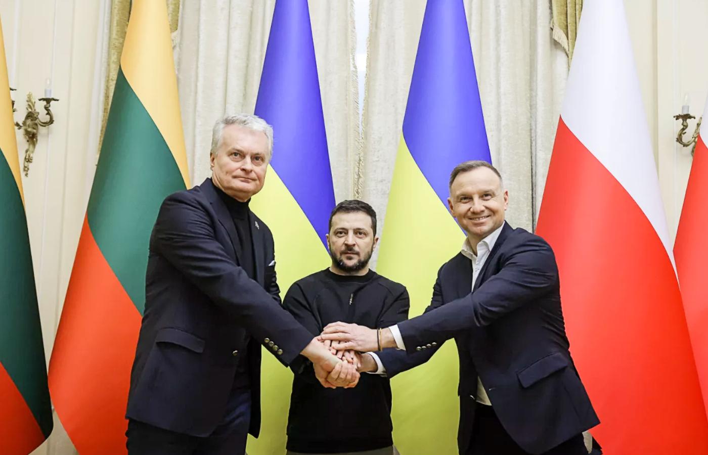 Prezydenci Litwy, Ukrainy i Polski: Gitanas Nausėda, Wołodymyr Zełenski i Andrzej Duda. Lwów, 11 stycznia 2023 r.