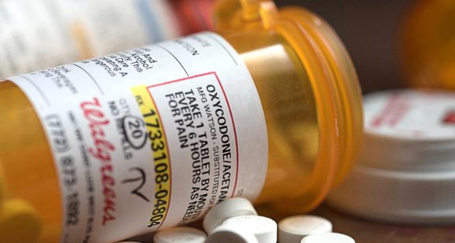 Ze względu na stres, jaki wywoływała, pandemia covid-19 znacząco zwiększyła liczbę zgonów wśród osób mających problemy z uzależnieniem od substancji chemicznych, szczególnie opioidów na receptę.