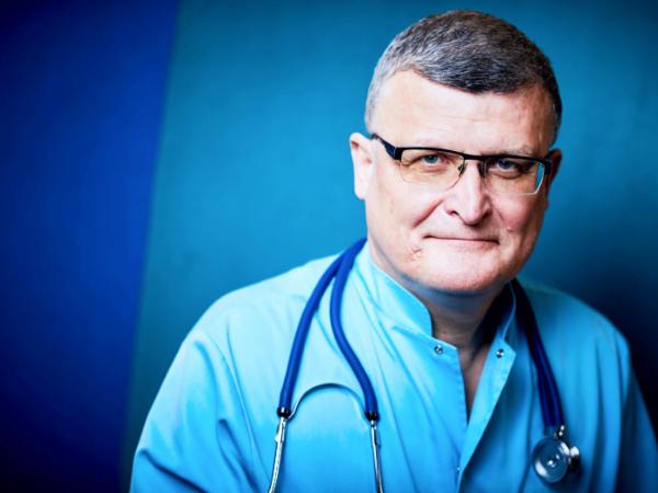 Dr Paweł Grzesiowski