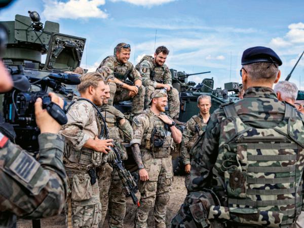 Polska jest jednym z sześciu tzw. państw ramowych Eurokorpusu (sił szybkiego reagowania). Na fot. wspólne ćwiczenia w Drawsku Pomorskim.