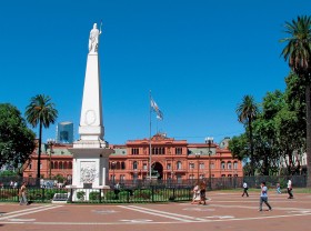 Tak plac Majowy wygląda obecnie.