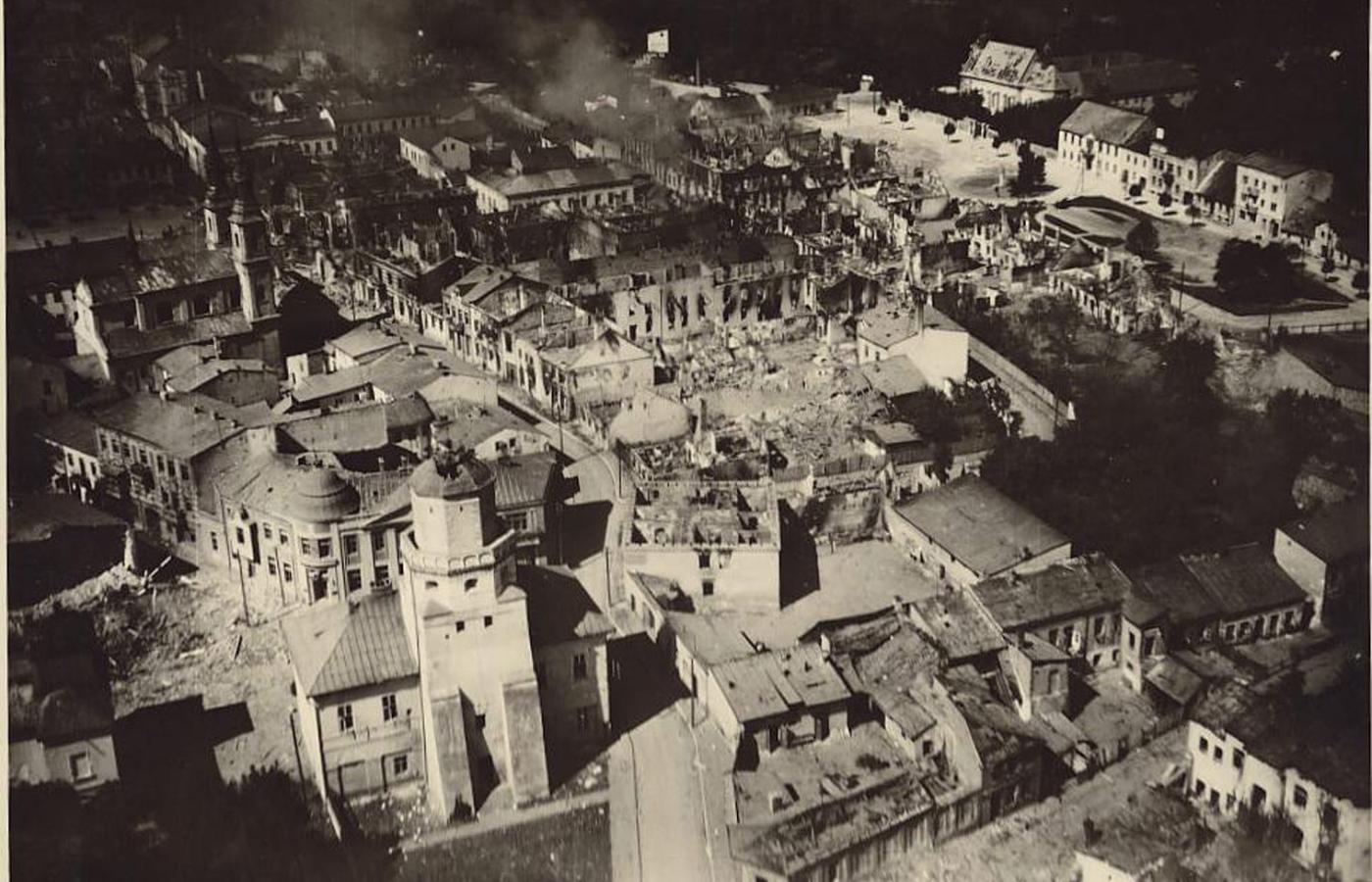 Wieluń po nalocie Luftwaffe, 1 września 1939 r.