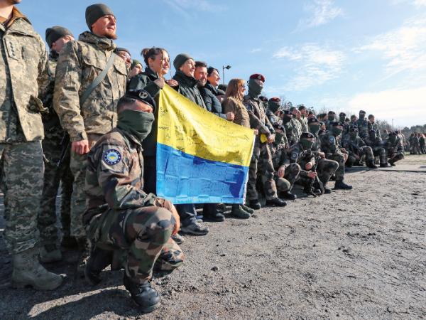 Ukraina potrzebuje coraz młodszych żołnierzy.