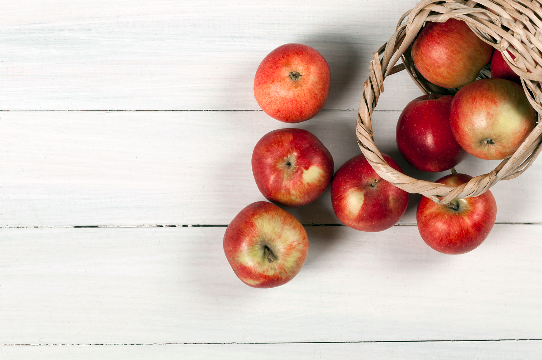 Pestycydy z owoców znikają po kąpieli. Przepis badaczy z Kanady