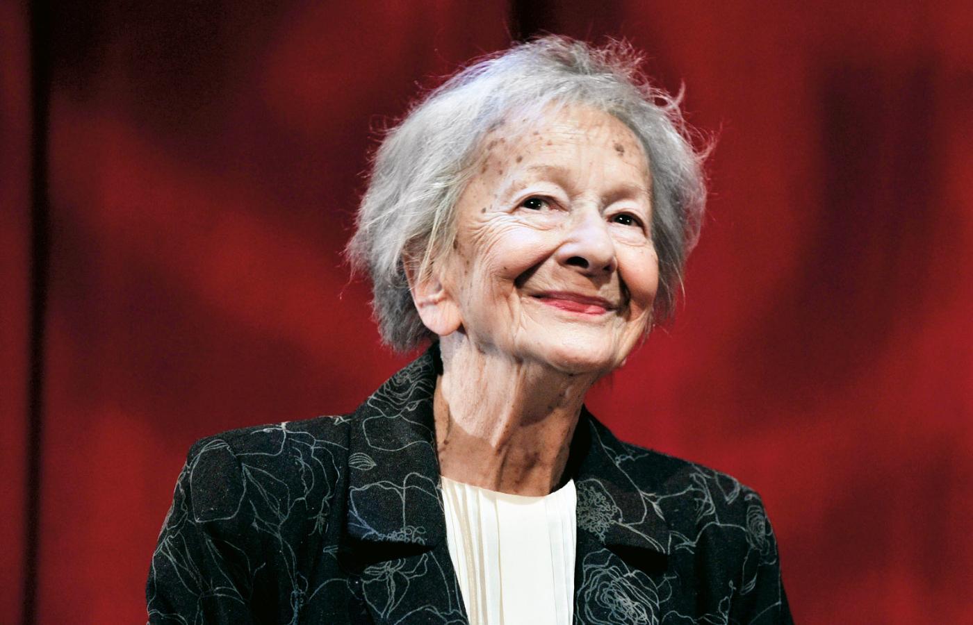 Wisława Szymborska, patronka 2023 roku. Człowiek w jej wierszach nie jest  koroną stworzenia