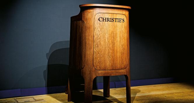 Pierwsza trybunka Ive’ego