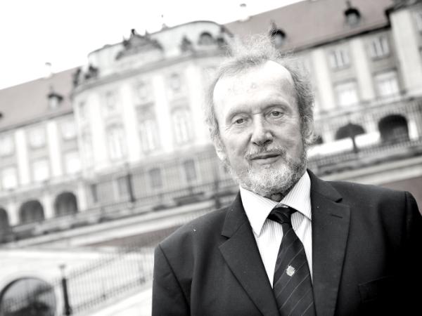 Ernest Bryll (1935–2024)