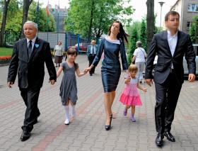 Marta i Marcin z dziećmi oraz Jarosław. Jeszcze wszyscy razem.