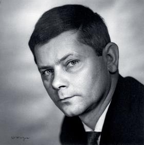 Zbigniew Herbert, poeta, eseista, dramaturg.