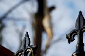 Chrystus na krzyżu przy kościele św. Jakuba Apostoła.