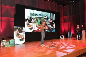 Galę rozpoczęła członkini jury Bogna Świątkowska, prezeska Fundacji Nowej Kultury Bęc Zmiana.