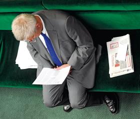 Afera taśmowa rozwija się dynamicznie. Marek Belka stał się jej mimowolnym bohaterem, choć nikt z nim tej roli nie uzgadniał.