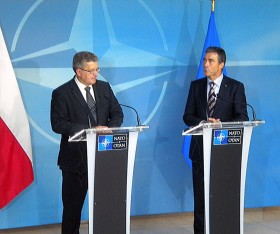 ...i szef NATO Anders Fogh Rasmussen.