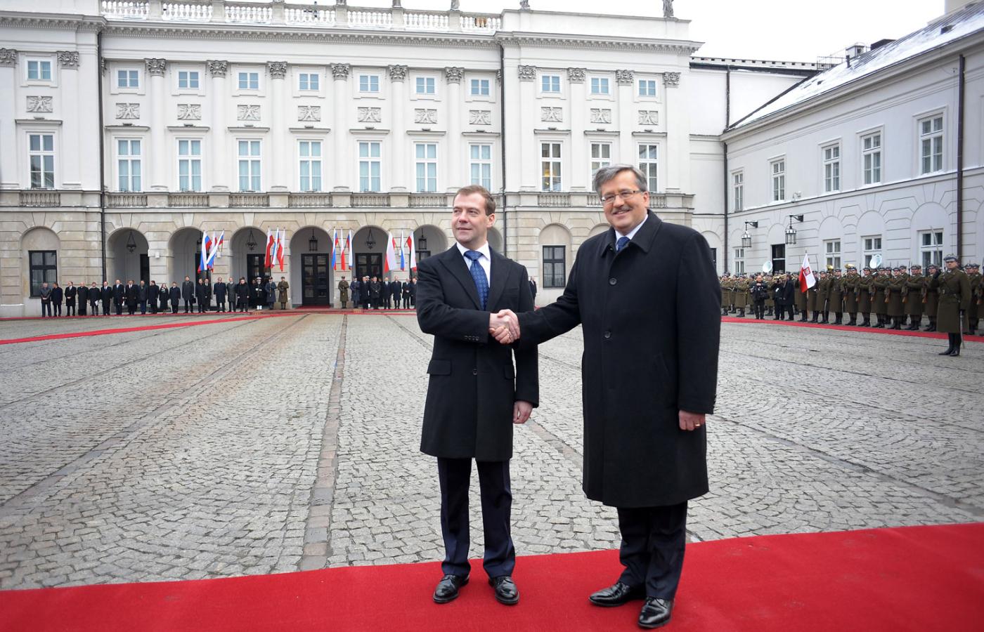 Dmitrij Miedwiediew i Bronisław Komorowski podczas wizyty prezydenta Rosji w Warszawie. Grudzień 2010 rok