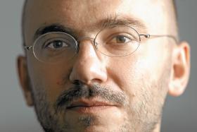 Dariusz Chętkowski – nauczyciel, pisarz i publicysta.