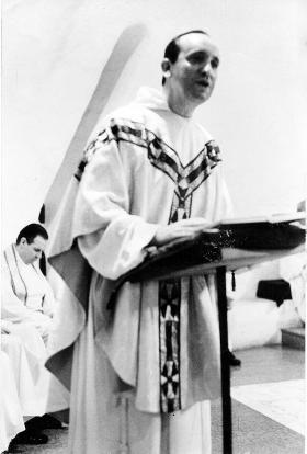 Przyjął święcenia kapłańskie 13 grudnia 1969 r. W latach 1973-79 był prowincjałem Zakonu Jezuitów. Był to czas rządów junty wojskowej (1976-83).
