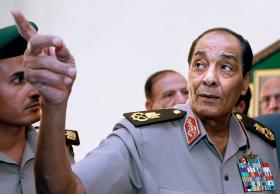 Muhammad Husein Tantawi, były wicepremier i minister obrony Egiptu. Jeszcze przed niespełna dwoma laty nazywano go pudlem Mubaraka. Stoi na czele 20-osobowej Najwyższej Rady Wojskowej.