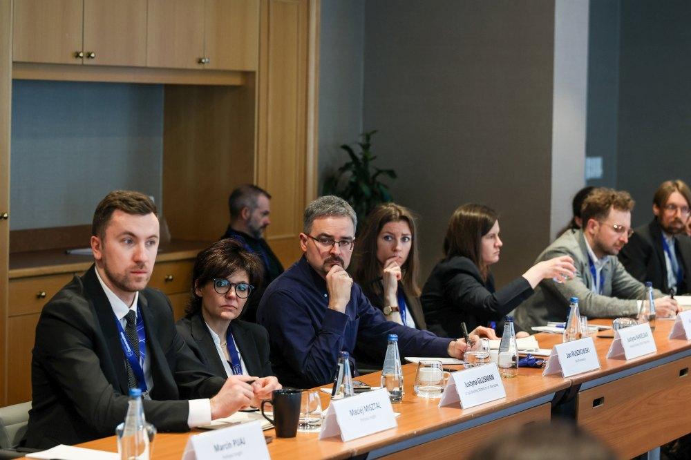 Bezpieczeństwo najuboższych. Jak budować współpracę w walce z ubóstwem energetycznym