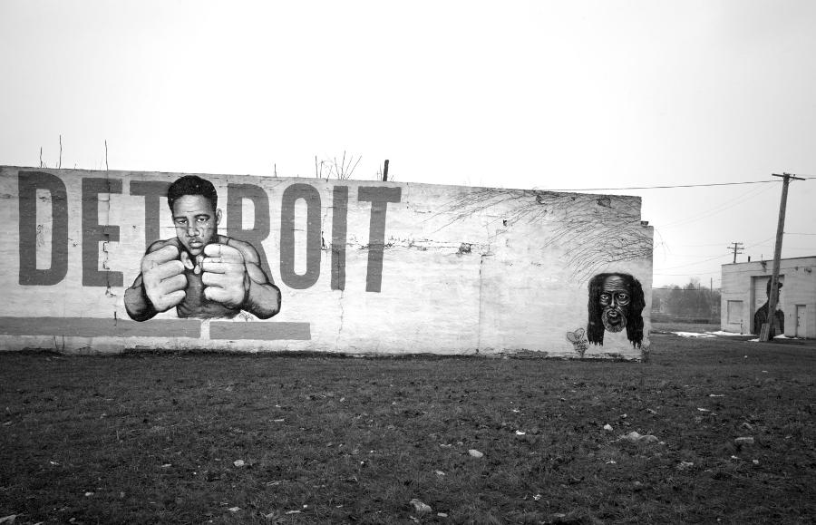 W obronie najsłabszych: Graffiti w Detroit pokazuje mistrza bokserskiego Joe Louisa oraz bezdomnego mężczyznę znanego jako Dreadlock Mike, który zmarł kilka lat temu.