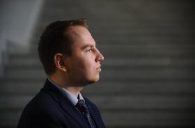 Andruszkiewicz ma przyciągnąć do PiS nacjonalistycznie nastawionych wyborców, głównie sympatyzujących z Kukizem.