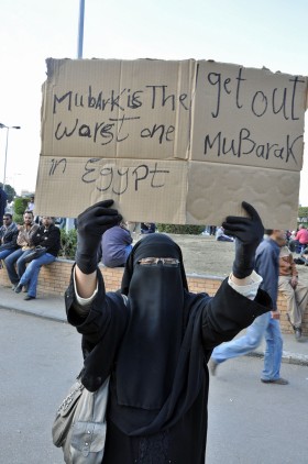 Zdjęcia kobiet z placu Tahrir w Kairze obiegły media światowe, stając się symbolem rewolucji 25 stycznia.