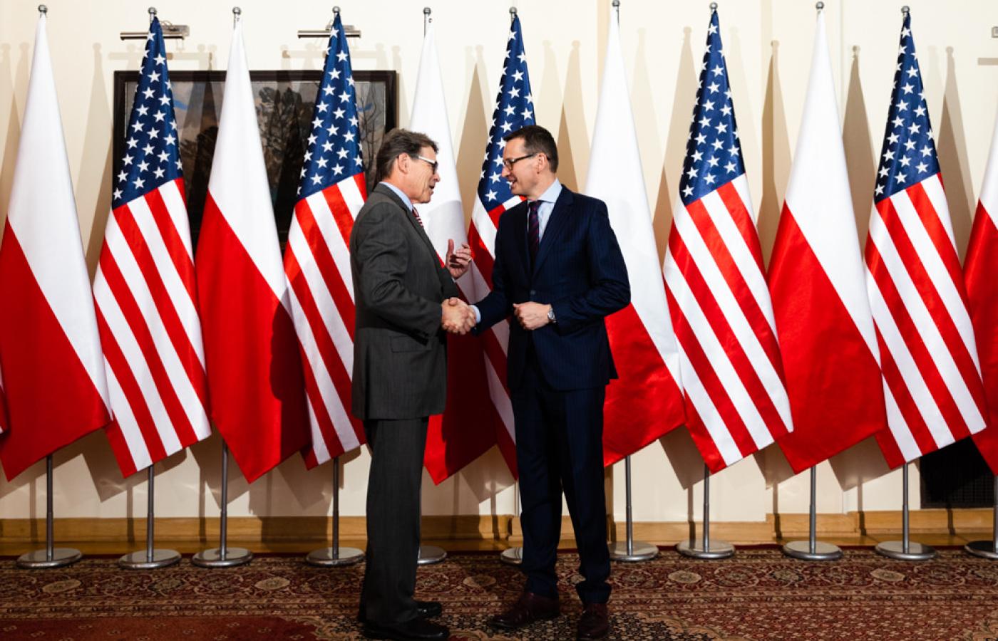 Premier Mateusz Morawiecki spotkał się z sekretarzem ds. energii USA Rickiem Perrym.