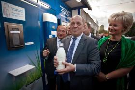 Władzę Sawickiemu dają miliardy euro, które corocznie wpływają do Polski w ramach Wspólnej Polityki Rolnej. Dzielą je jego ludzie.